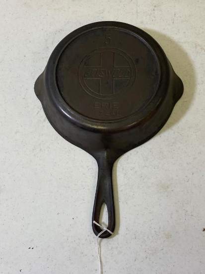 Griswold no. 5 Slant Block Logo cast Iron Skillet w/ heat ring