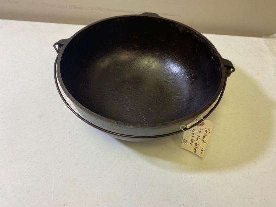 Rare Griswold no. 4 Slant Logo Flat Bottom Scotch Bowl