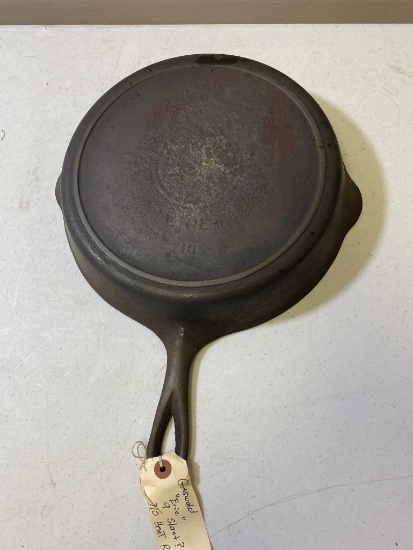 Griswold No. 9 Cast Iron Griddle, large block logo