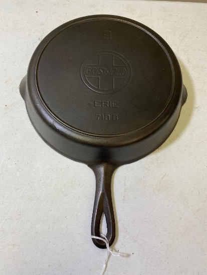 Griswold no. 9 Slant Block Logo cast Iron Skillet w/ heat ring