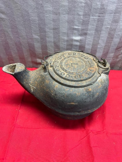 Number 7 SO-CO-OP F'DY CO ROME GA Cast Iron Tea Kettle, with Gate mark on bottom