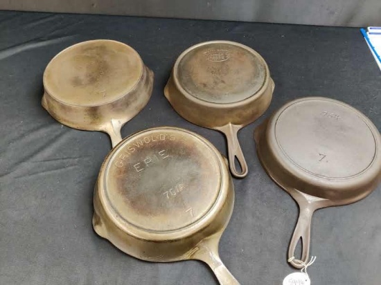 4- #7 Skillets, Wapak, lodge and 2 Griswold