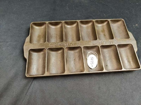 Griswold #11 Roll Pan