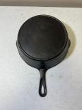 Chicago HDWE FDRY Co. Favorite Cookware 8 1/2 Cast Iron Skillet w/ heat ring