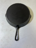 Erie No. 8 cast iron skillet, w/ heat ring