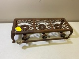 Griswold 3 burner stove, no. 403