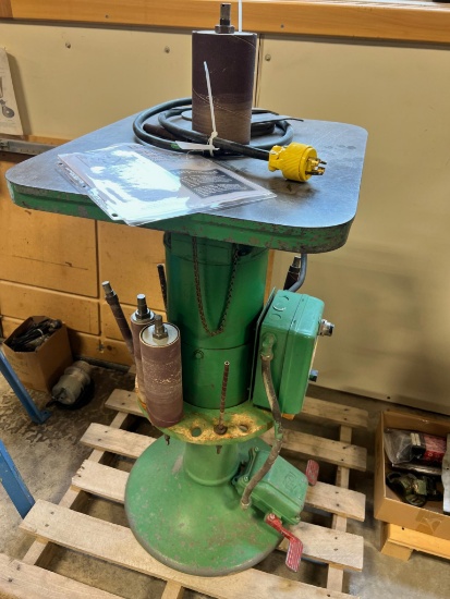 States Oscillating spindle sander, Includes multiple spindle sizes