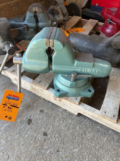 (19122)- Wilton Combination Vise, C1-4.5in Jaws