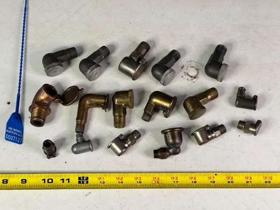 17-pcs greasers and oilers mostly Gits bros mfg.