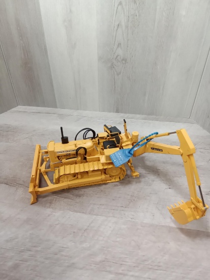 Model Allis chalmers HD3 Crawler Dozer with trackhoe
