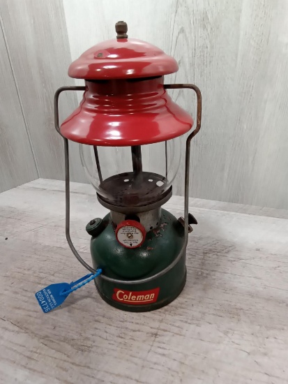 1951 Coleman Christmas lantern super rare green sunshine coleman globe