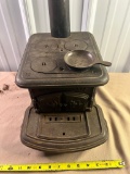 Antique/ Vintage Cast Iron Miniature Stove