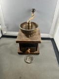 MINIATURE SAMPLE SIZE 1930'S DAISY COFFEE GRINDER