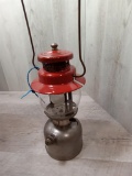Coleman 242C Lantern Coleman Globe