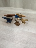 6 Miniature Anvils