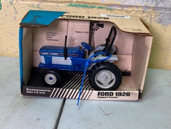 1920 FORD COMPACT TRACTOR DIE-CAST 1/16 SCALE