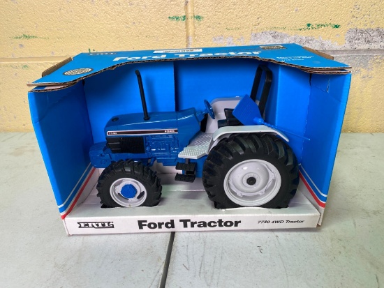 ERTL 7740 FORD TRACTOR DIE-CAST 1/16 SCALE