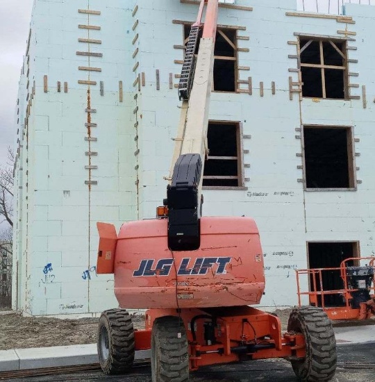 2005 JLG Model 600S Telescoping manlift,