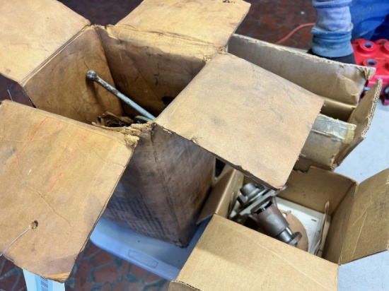 Lot of Asst. Ford/ New Holland parts, see pics for parts numbers