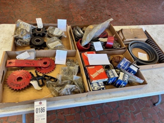 Lot of Asst. Ford/ New Holland parts, see pics for parts numbers