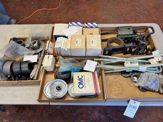 Lot of Asst. Ford/ New Holland parts, see pics for parts numbers
