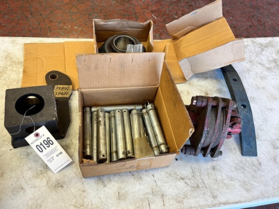 Lot of Asst. Ford/ New Holland parts, see pics for parts numbers
