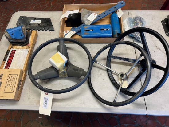 Lot of Asst. Ford/ New Holland parts, see pics for parts numbers