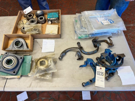 Lot of Asst. Ford/ New Holland parts, see pics for parts numbers