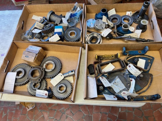 Lot of Asst. Ford/ New Holland parts, see pics for parts numbers