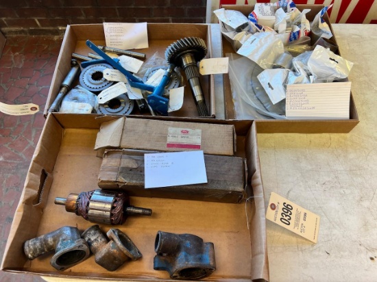 Lot of Asst. Ford/ New Holland parts, see pics for parts numbers
