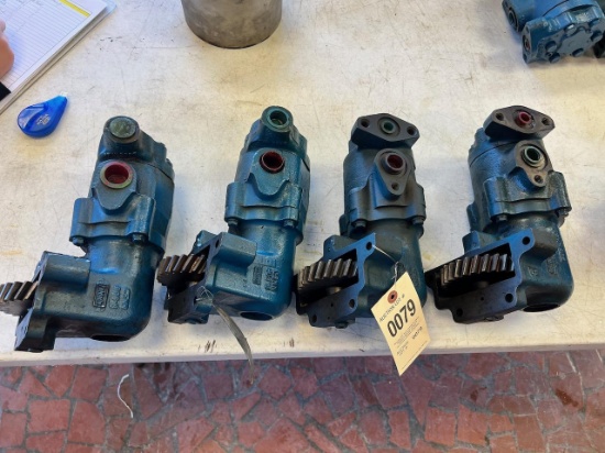 Lot of 4 hydraulic pumps, sells times the money