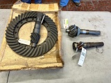 Lot of Asst. Ford/ New Holland parts, see pics for parts numbers