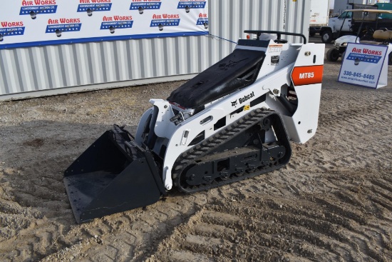 (INV50084) 2017 Bobcat Model: MT 85 Tracked Mini Skid Loader with Auxiliary Hydraulics