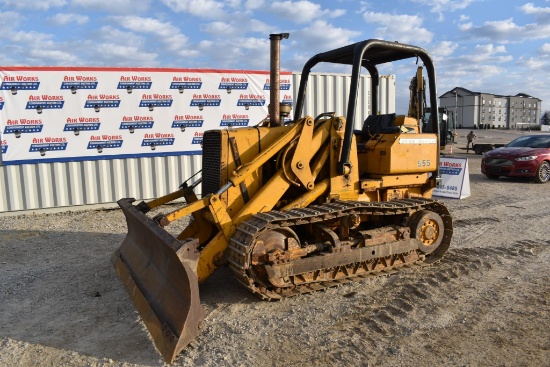 (INV50124) John Deere Model 555 Crawler Loader with Bucket and Blade