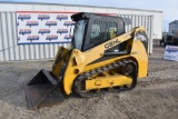 (INV50081) 2015 Gehl Model RT 175 Tracked Skid Loader with Bucket