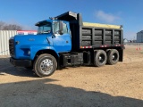 (INV50056) 1993 Ford L9000 Dump Truck