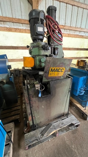 MACC Model NTS 350 Saw