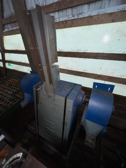 IN INNATI Model 100 Buffing/Polishing Station