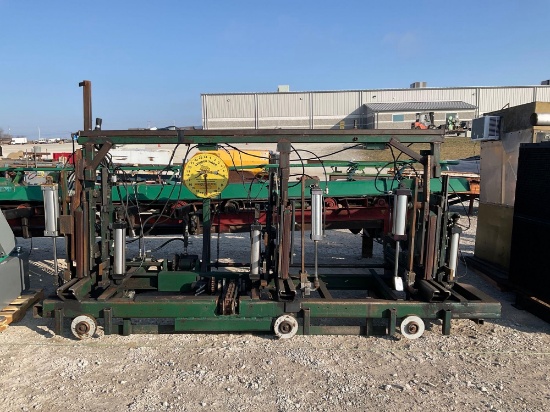 Air Turners, 3-Knee Hydraulic, Lumber Tiger Carriage Air Turners