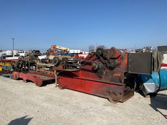 Hopper Mobark Model HD-30 Mulch Hog 30" wide infeed pan out feed hopper line shaft