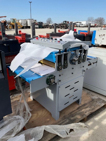 Rip Saw, Sawmill World, 3 Phase, Multiblade Rip Saw 21" wide 3" high, New