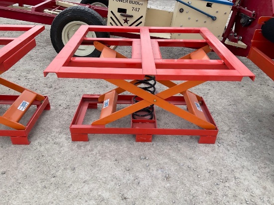 40" X 45" Spring Table For Pallet Shop
