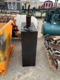 square oil tank w/hand pump