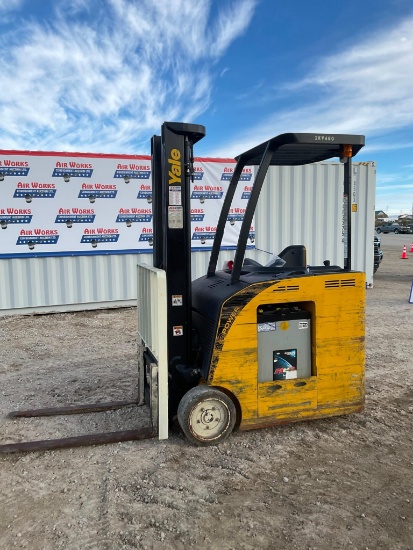 (INV60040) Yale Model ESC030AC Stand on Battery Forklift 3 Stage Mast 3350 Lbs. Capacity