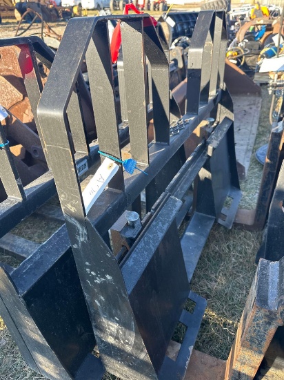 SKIDLOADER PALLET FORKS 42" LONG