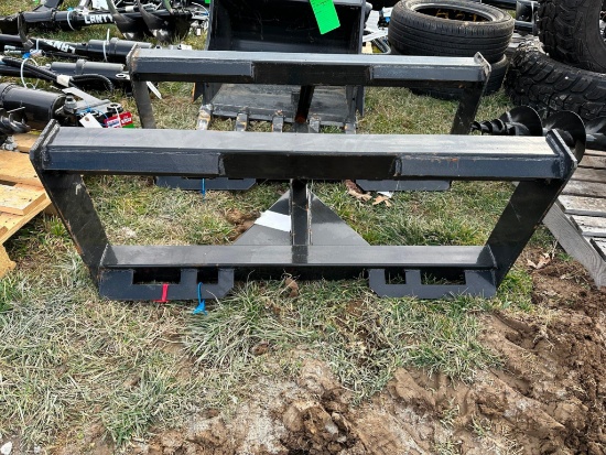 SKIDLOADER TRAILER MOVING ATTACH.