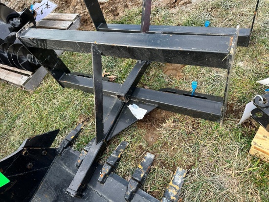 SKIDLOADER TRAILER MOVING ATTACH.