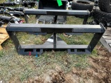 SKIDLOADER TRAILER MOVING ATTACH.