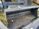 Skid steer bucket