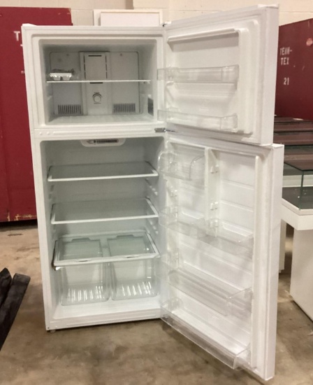 New Insignia Refrigerator with Freezer